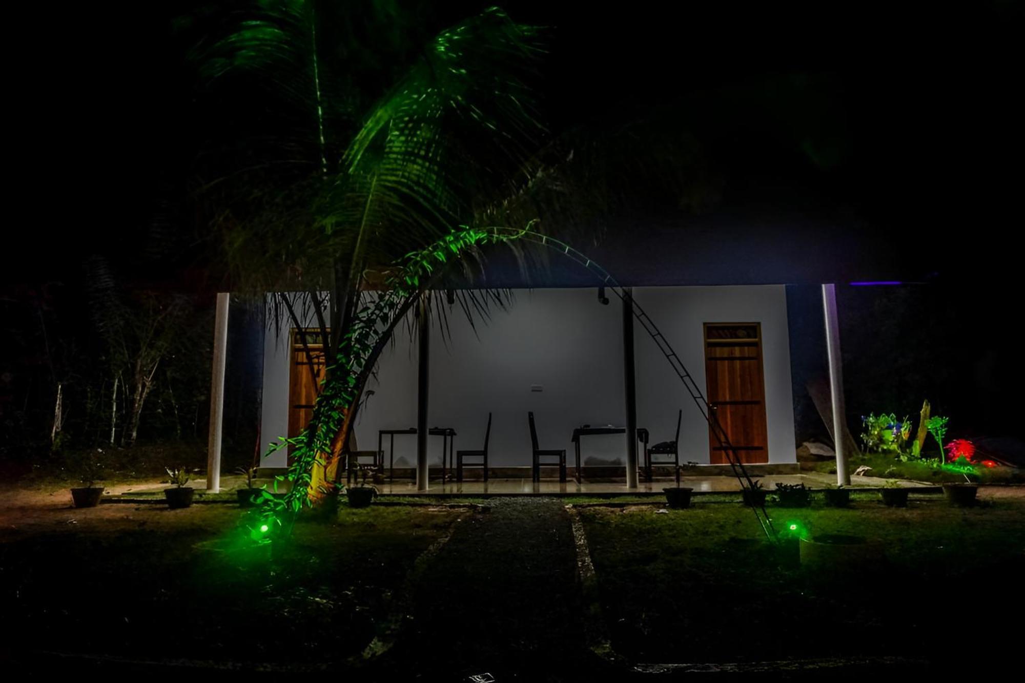 Little Ele Safari Lodge ウダワラウェ エクステリア 写真