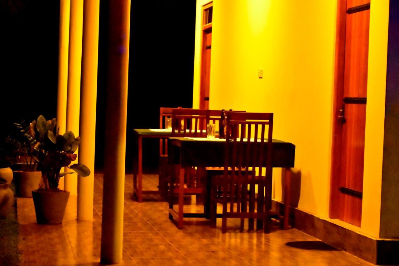 Little Ele Safari Lodge ウダワラウェ エクステリア 写真